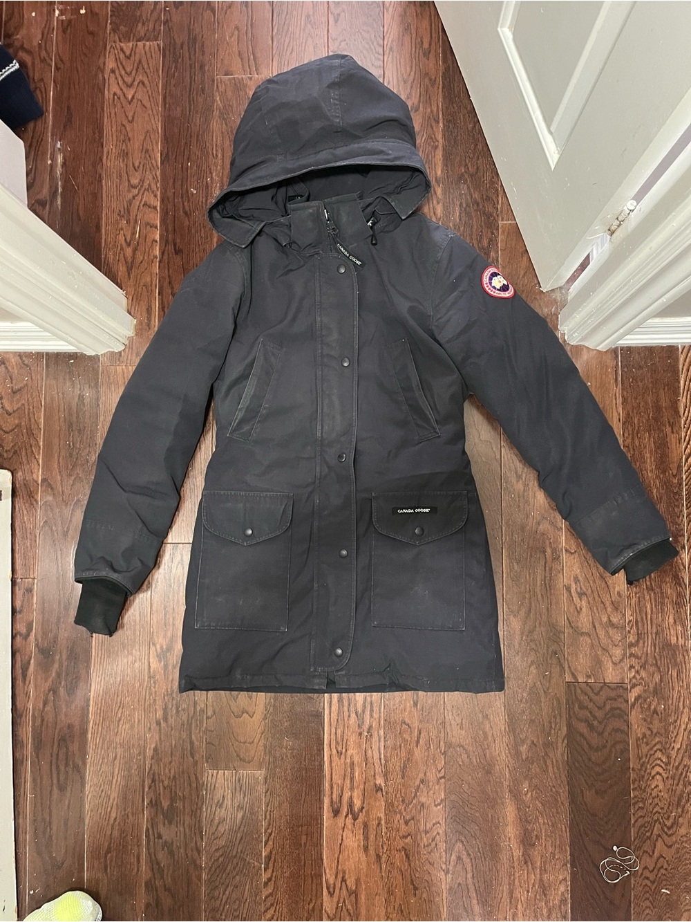 Canada Goose Black Women's Hooded Long Puffer Parka